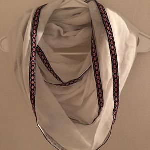 Infinity scarf